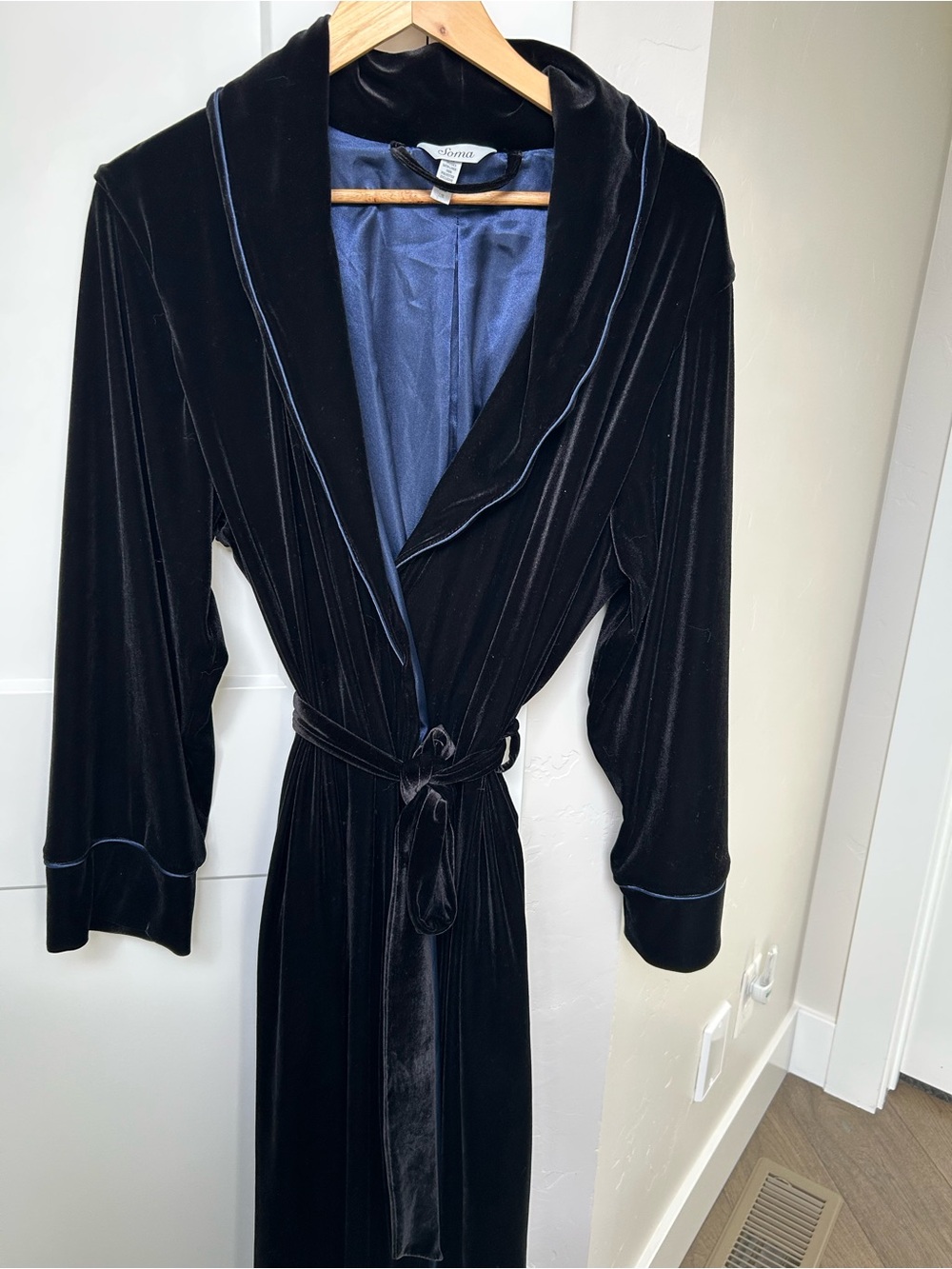 Soma Black Velvet Robe with Blue Silk Trim and Lining
